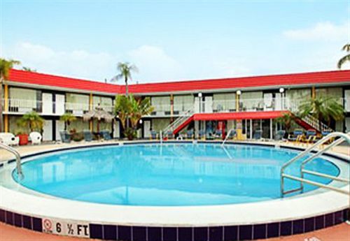 Express Inn & Suites Clearwater ピネラス・パーク エクステリア 写真