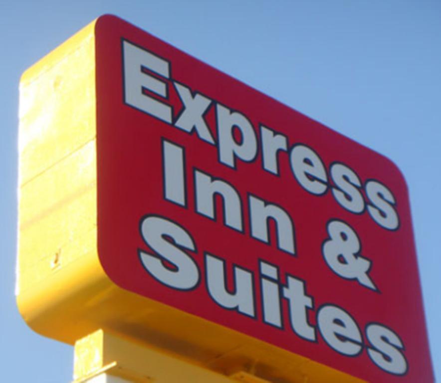Express Inn & Suites Clearwater ピネラス・パーク エクステリア 写真